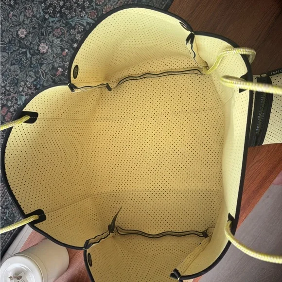 ‘State of Escape’ Limited Edition Neon Yellow/Green Neoprene Tote Bag - Picture 4 of 5